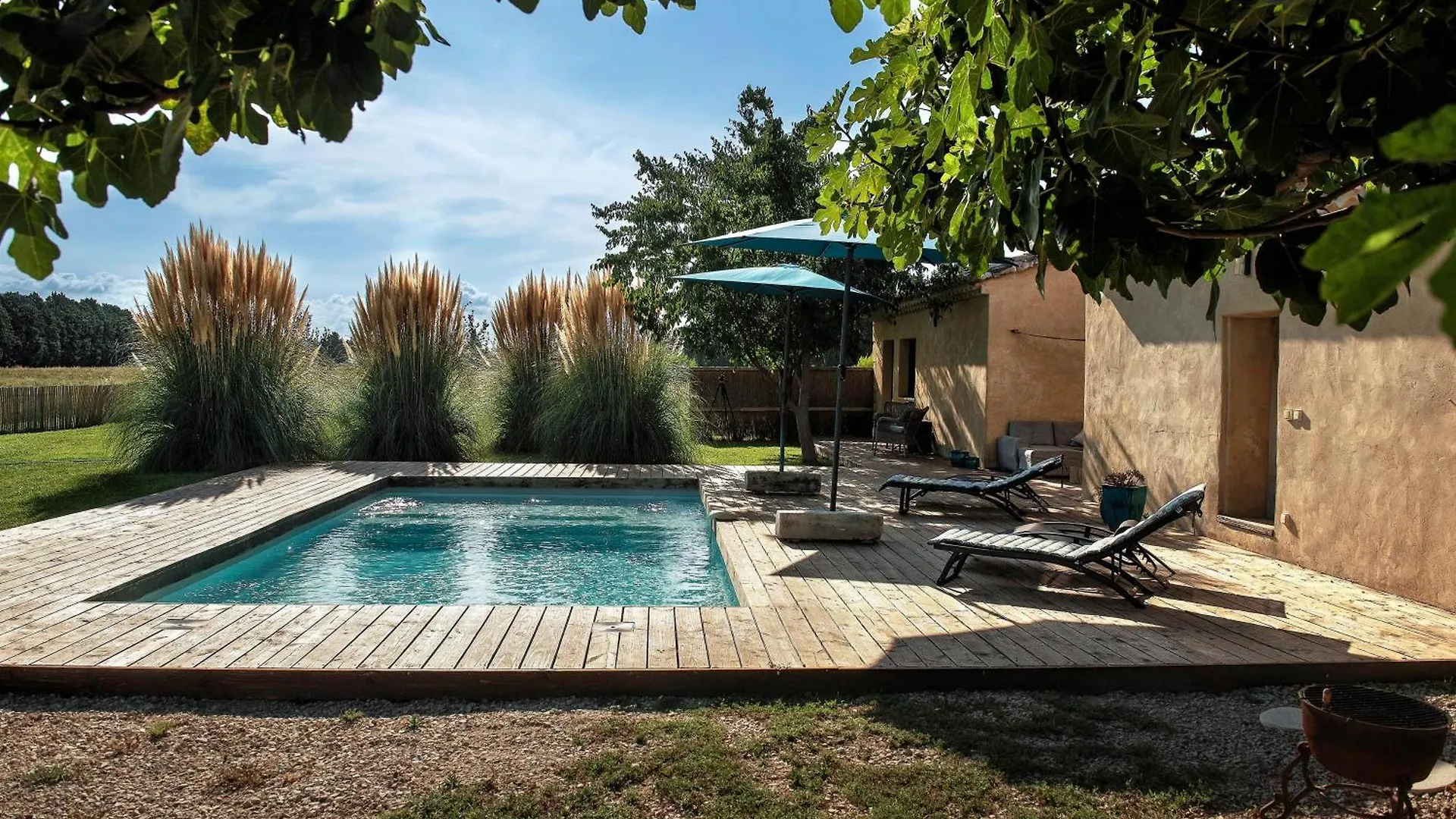 Villa Mas En Provence Calme Et Serenite Piscine Chaufffee Verquieres